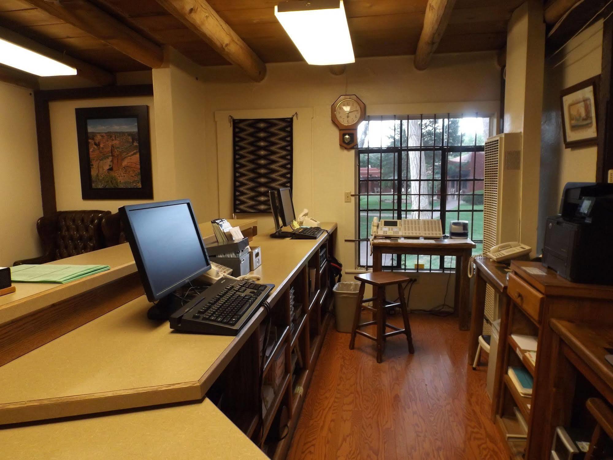 Thunderbird Lodge Chinle Extérieur photo